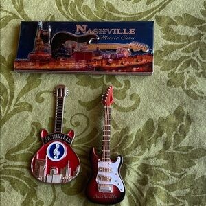 Nashville Music City Guitar Souvenir Bundle